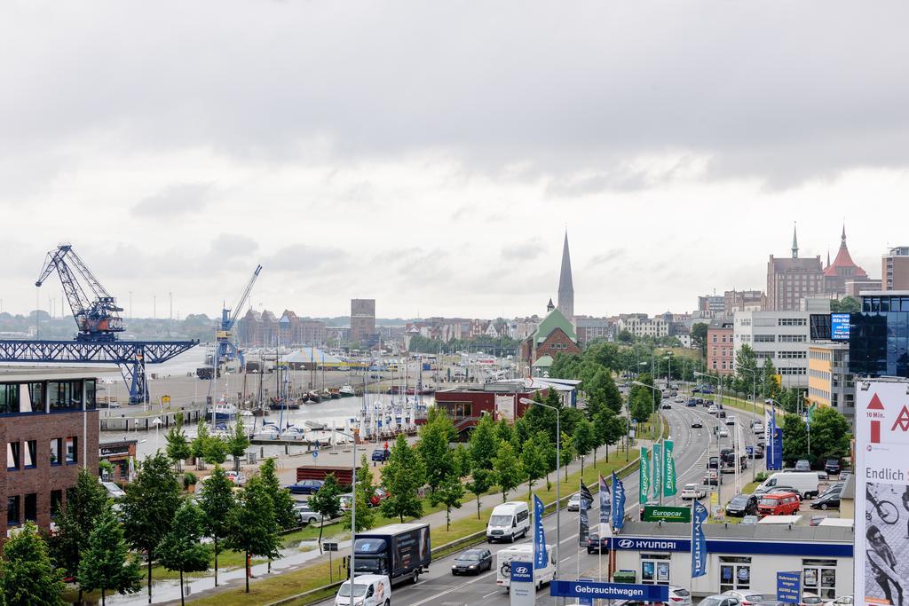 Ibis Rostock Am Stadthafen Ngoại thất bức ảnh