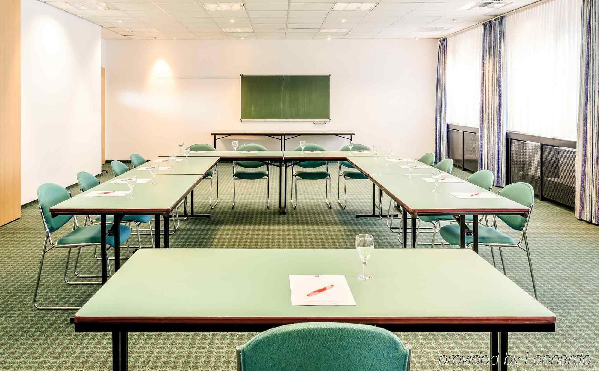 Ibis Rostock Am Stadthafen Ngoại thất bức ảnh