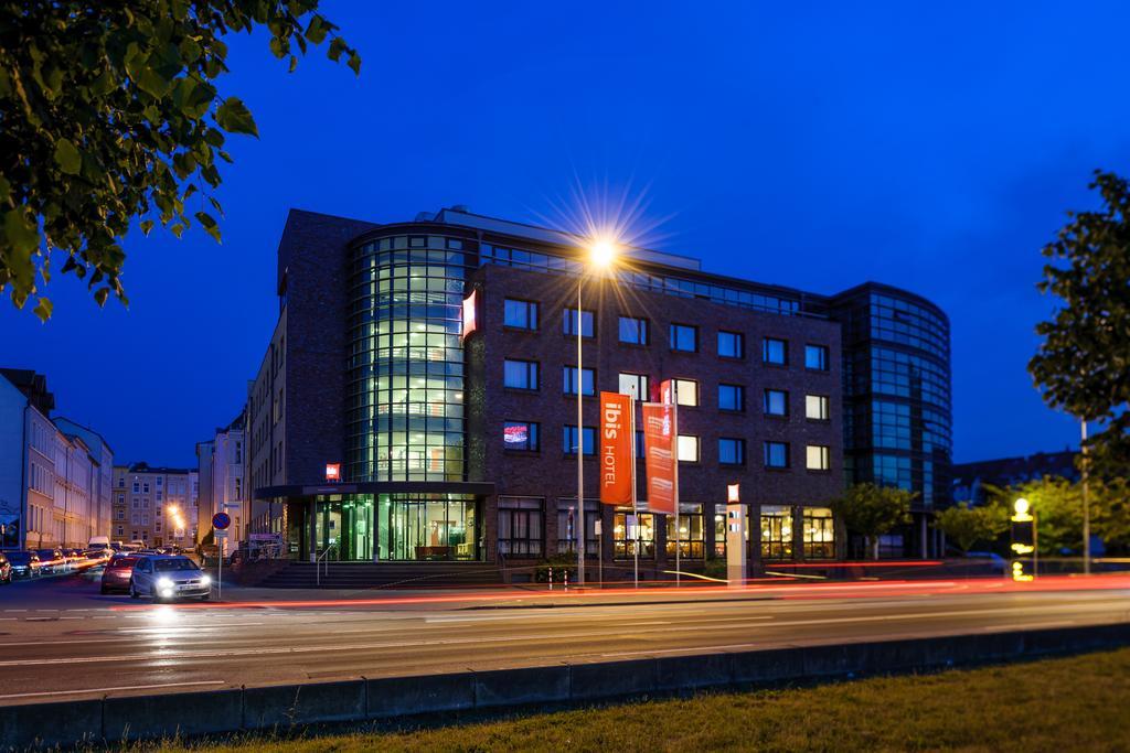 Ibis Rostock Am Stadthafen Ngoại thất bức ảnh