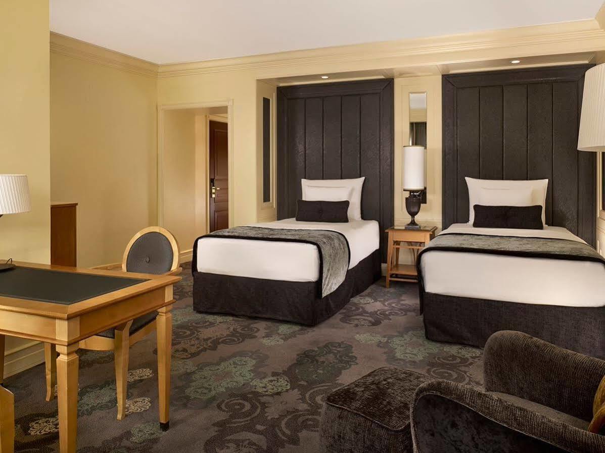 Ibis Rostock Am Stadthafen Ngoại thất bức ảnh